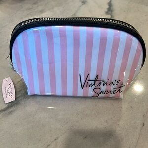 Victoria’s Secret makeup/travel bag BNWT pink/white stripe